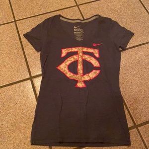 Twins tshirt